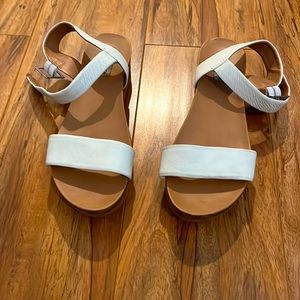 Steve Madden white platform sandals